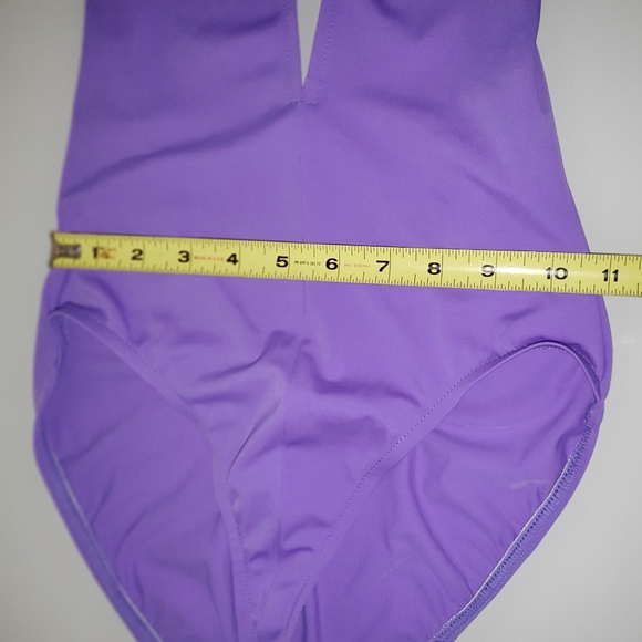 NORMA KAMALI OMO VIOLET PURPLE ๐ ONE PIECE SWIMSUIT MAILLOT PLUNGING NECKLINE - Picture 12 of 16